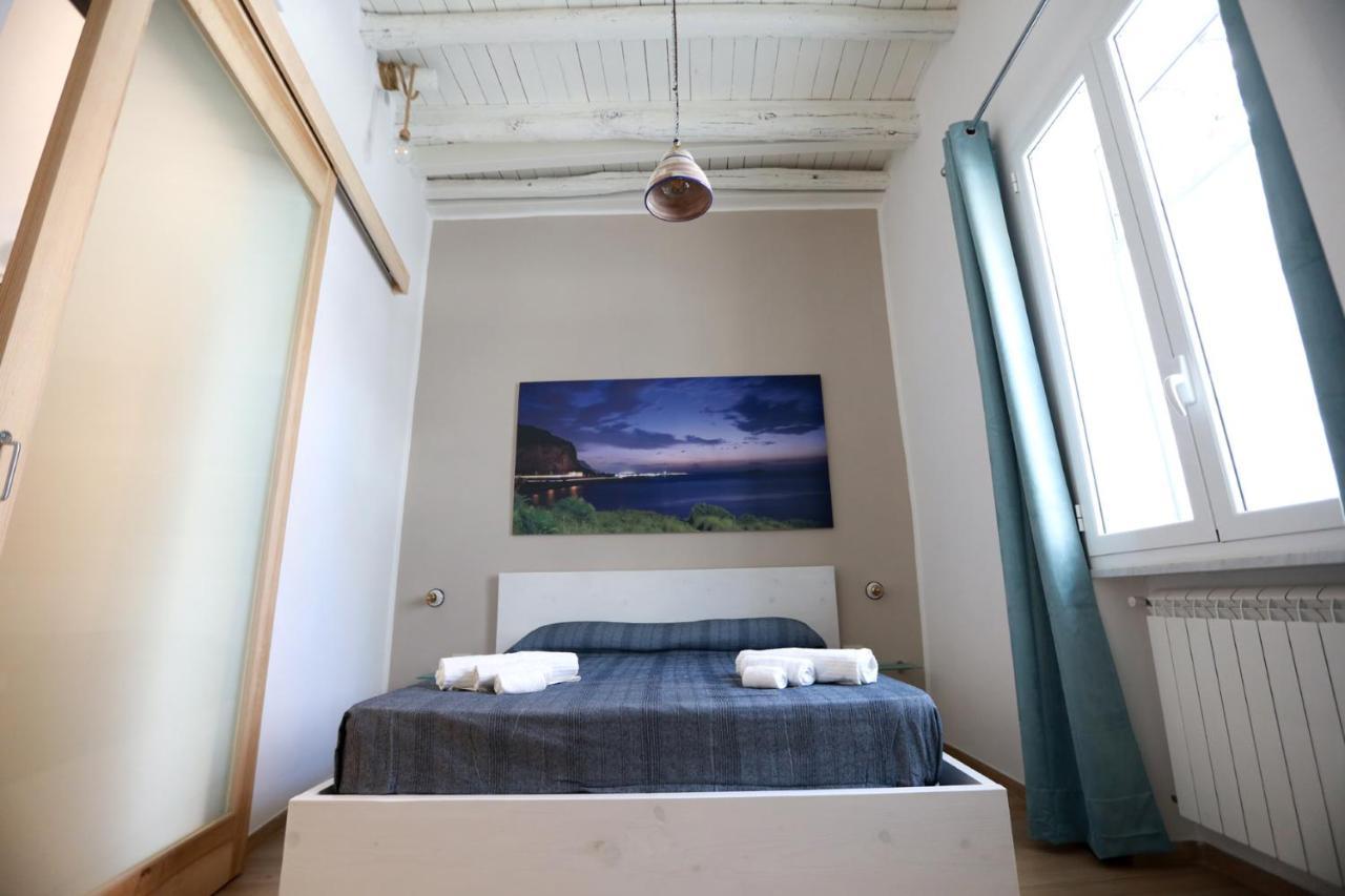La Casetta Delle Scienze Suite Palermo Bagian luar foto